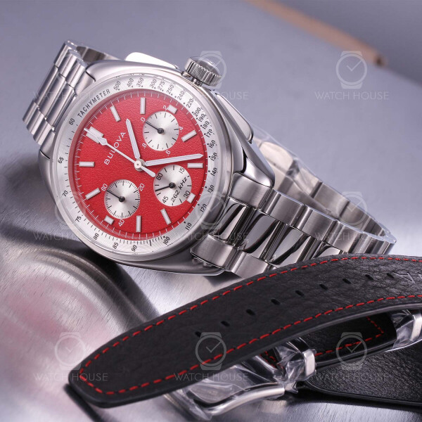 Bulova Lunar Pilot Chronograph 96K115 Rot