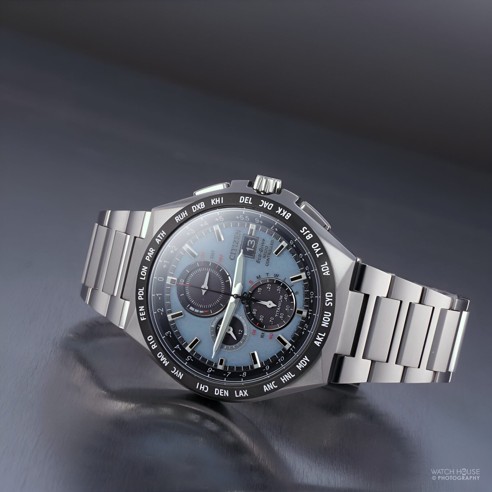Citizen Super Titanium Eco Drive radio-controlled AT8238-84M Mint