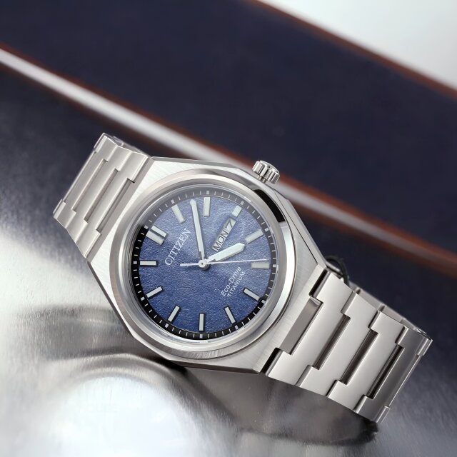 Citizen Titanium AW0130-85L Herren Eco-Drive Blau