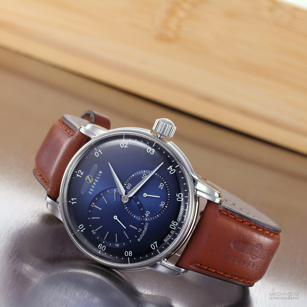 Zeppelin New Captain's Line automatic watch in dark blue 8662-3