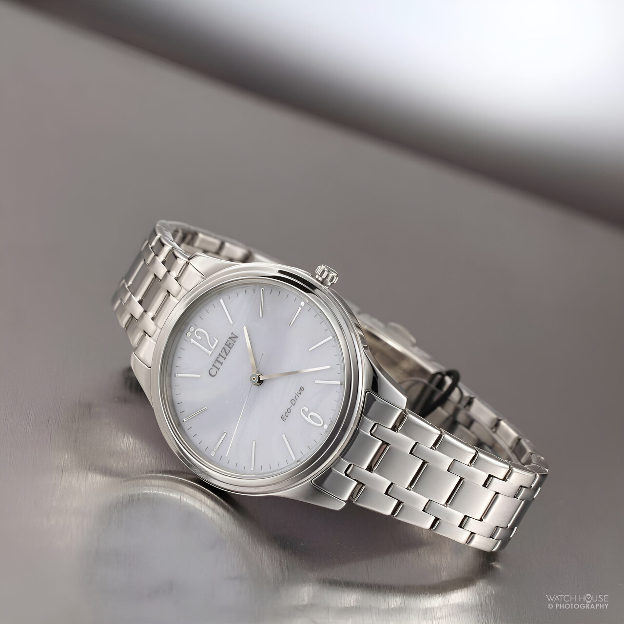 Citizen Elegance Damenuhr EM0411-71A Perlmutt Weiß