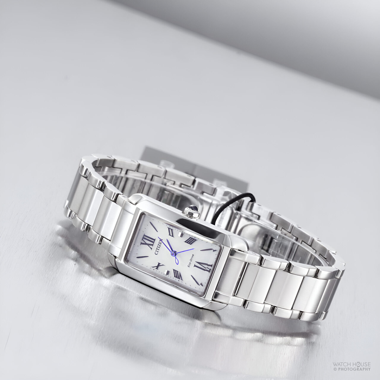 Citizen L - Elegant Square Damenuhr EW5620-55A Eco-Drive