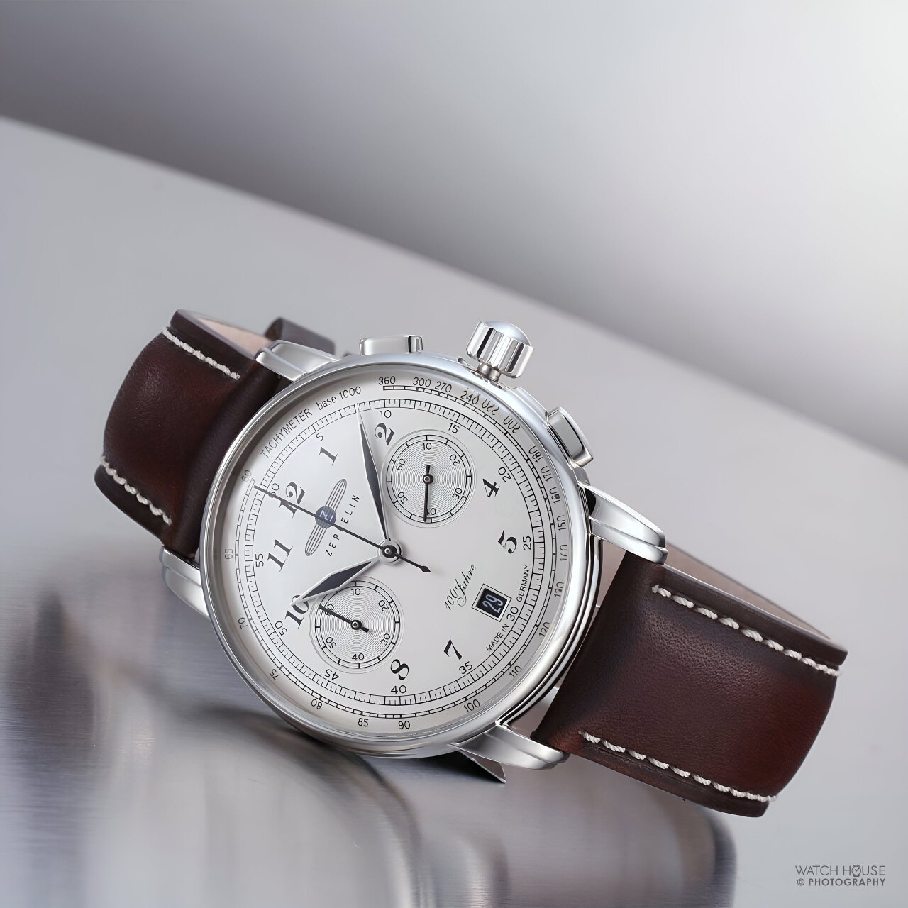 Zeppelin 100 years chronograph 7674-6 Champagner
