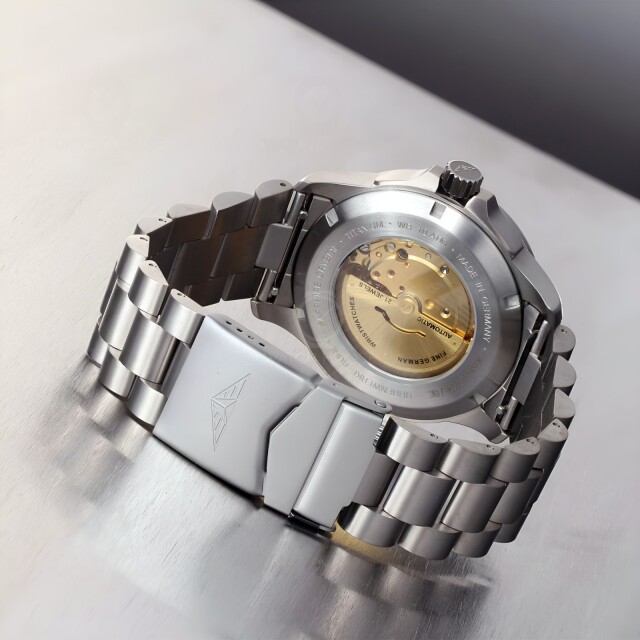 Bauhaus Aviation Iron Annie Automatikuhr 2862M-4 Dunkelgrün