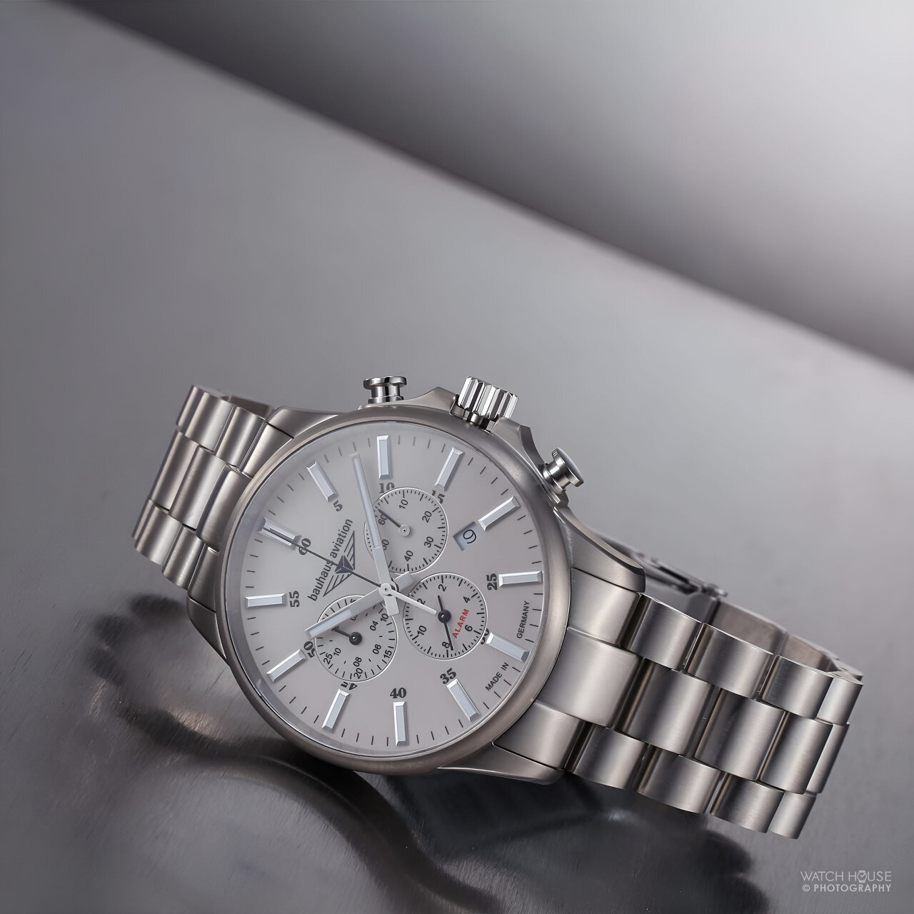 Bauhaus Aviation Titanium Chrono 2880M-5 Beige Leuchtzifferblatt