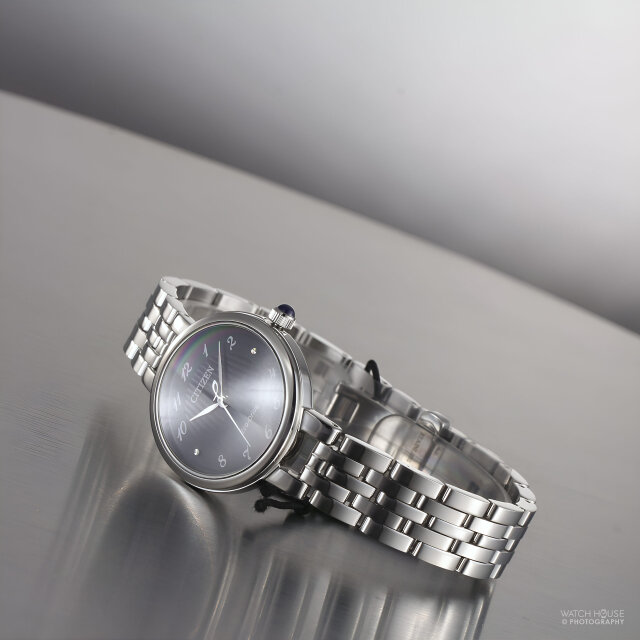 Citizen L Elegance Eco-Drive Damenuhr EM0990-81E Silber-Schwarz