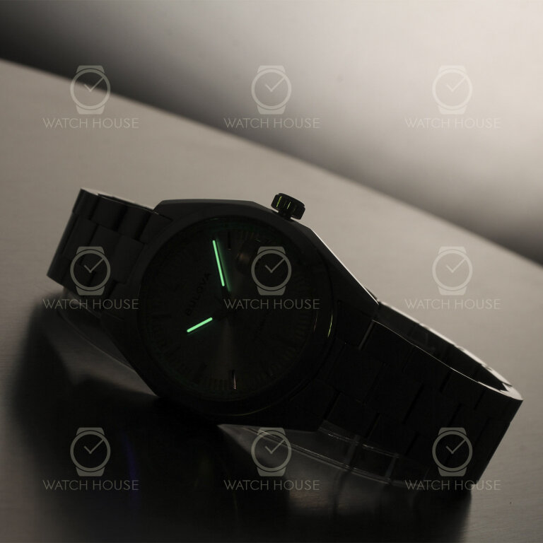 Bulova Automatik Surveyor 96B469 Eisblau