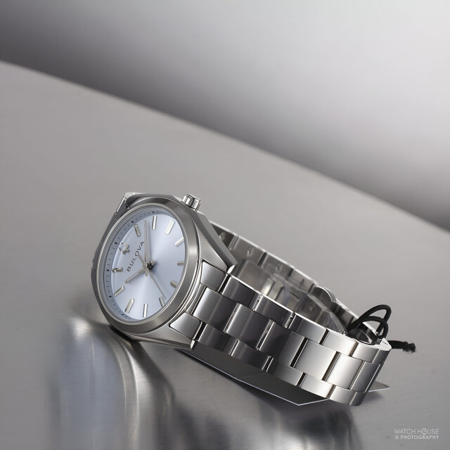 Bulova Classic Damenuhr Surveyor 96L346 Eisblau