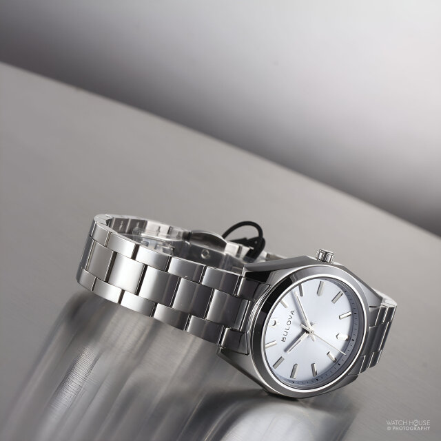 Bulova Classic Damenuhr Surveyor 96L346 Eisblau