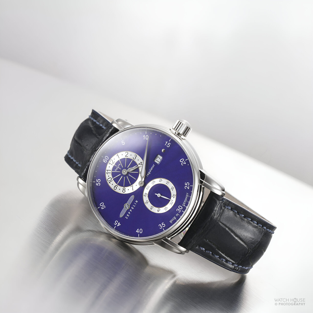 Zeppelin Atlantik 3 Zeiger Regulator Automatikuhr 8626-3 Sellita SW266 Ultramarin
