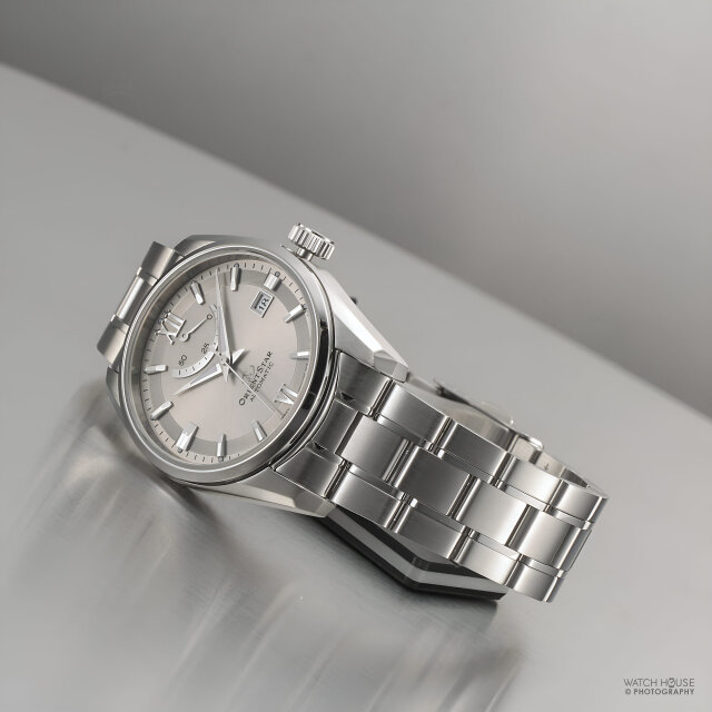 Orient Star Contemporary Automatic Watch Contemporary Date RE-AU0110N