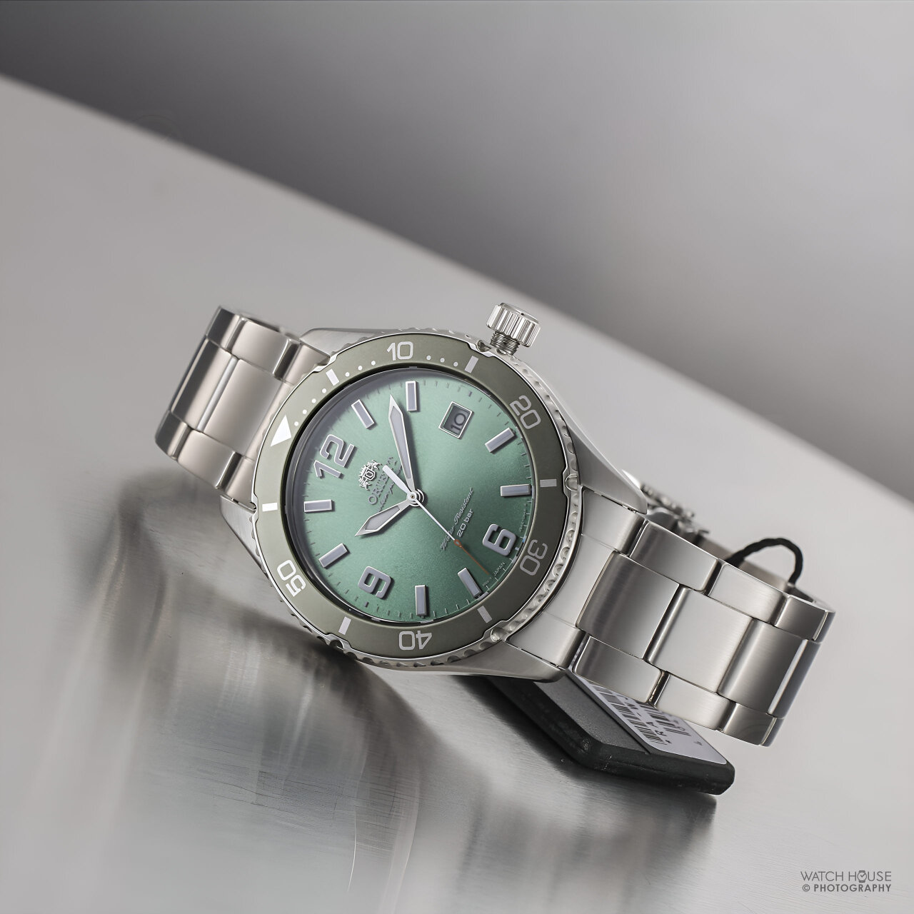 Orient Sports Quartz Mako 40 Diver Design Solar Powered RA-WJ0001E