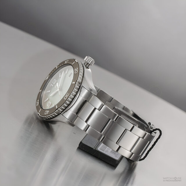 Orient Sports Quartz Mako 40 Diver Design Solar Powered RA-WJ0001E