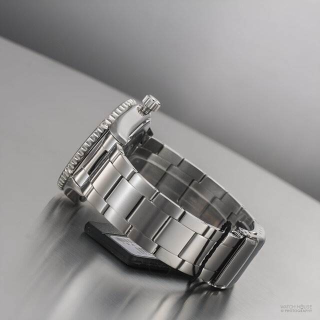 Orient Sports Quartz Mako 40 Diver Design Solar Powered RA-WJ0001E