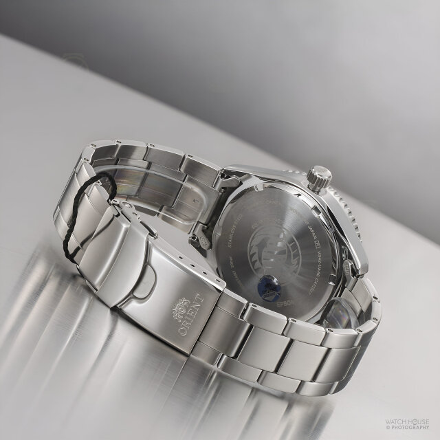 Orient Sports Quarz Mako 40 Diver design solar powered RA-WJ0002L