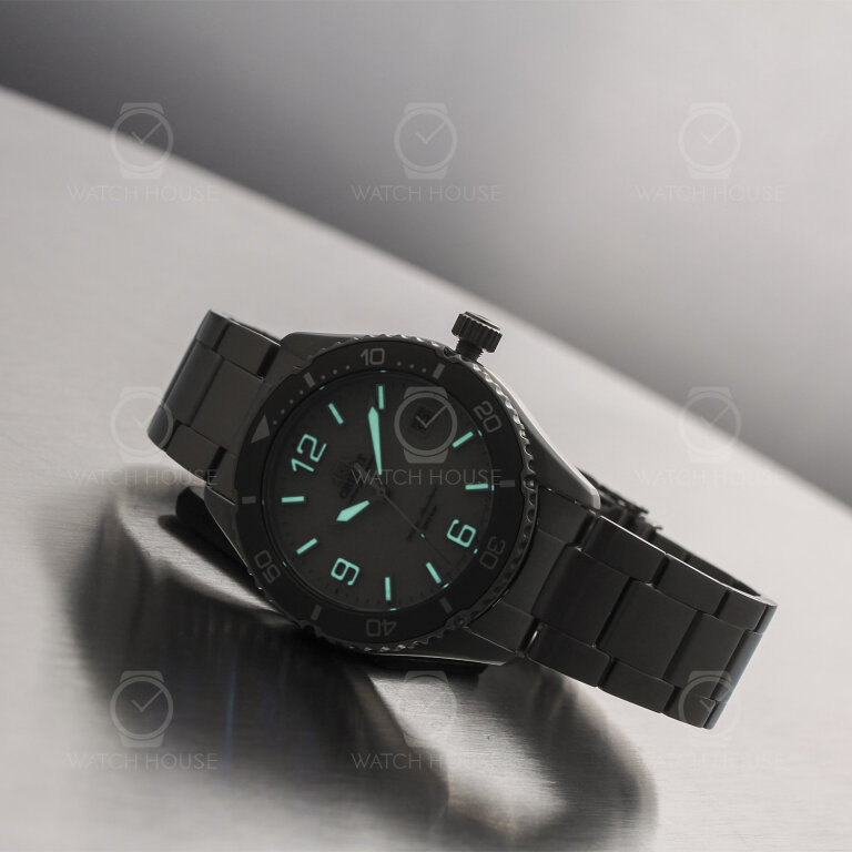 Orient Sports Quartz Mako 40 Diver Design Solar Powered...