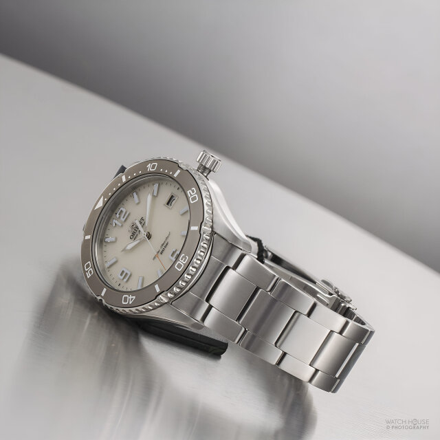 Orient Sports Quartz Mako 40 Diver Design Solar Powered RA-WJ0003S