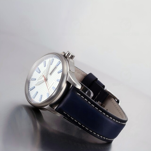 Bauhaus Aviation Iron Annie Automatikuhr 2862-1