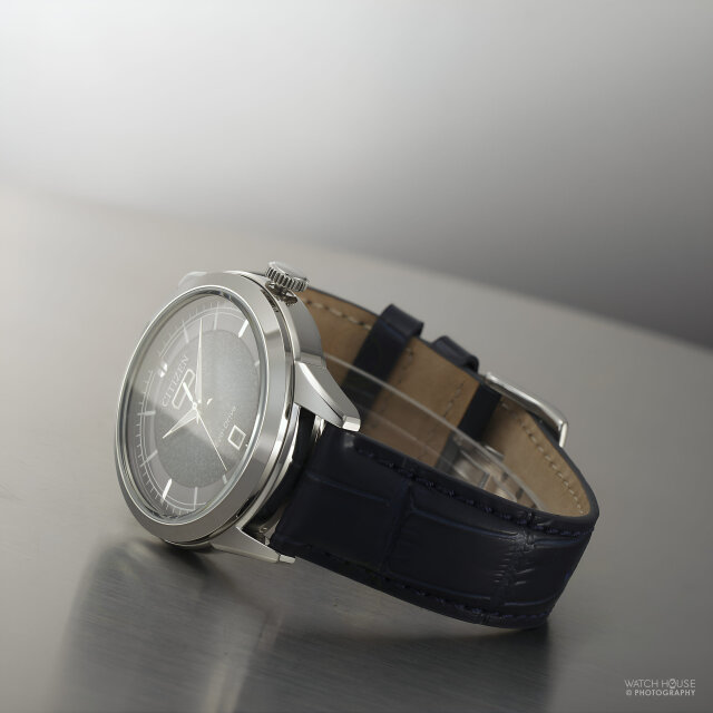 Citizen Eco Drive Elegance Classic Day-Date AW0151-00L