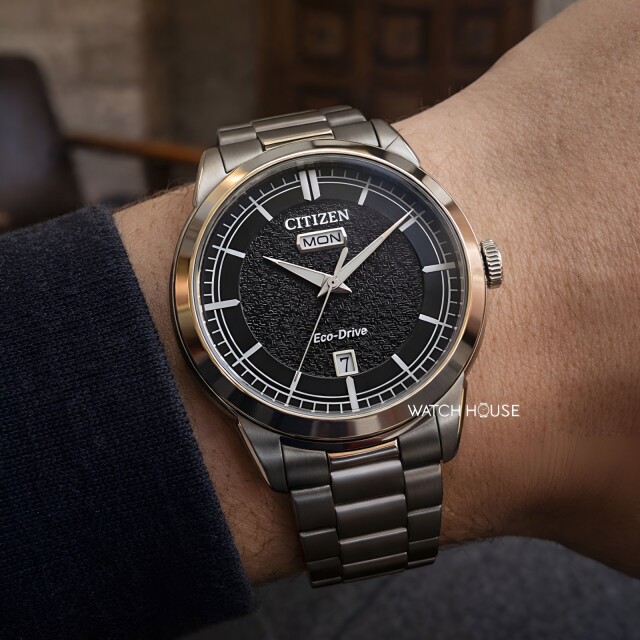 Citizen Eco Drive Elegance Classic Day-Date AW0151-85E