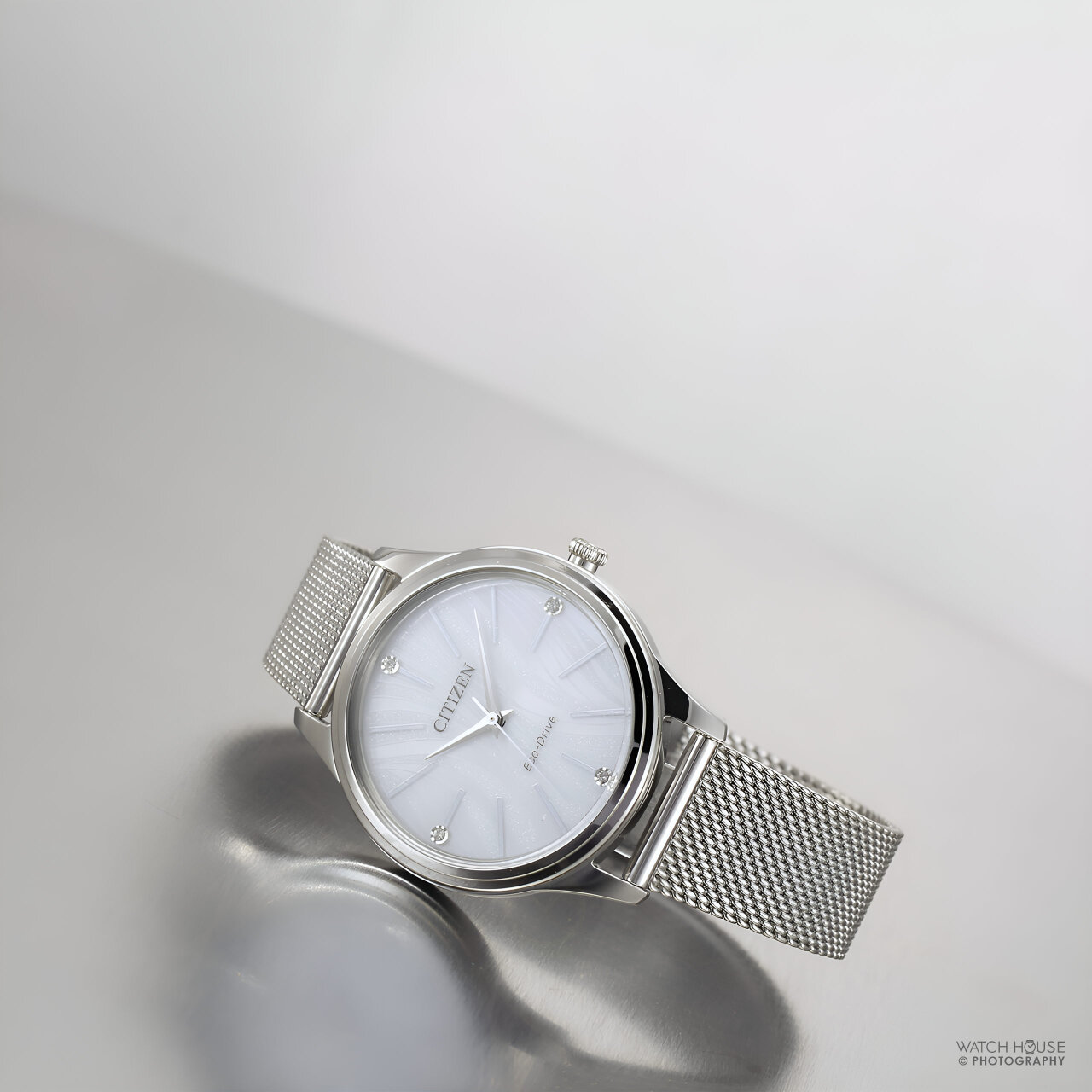 Citizen Elegance Eco Drive Damenuhr EM1220-82A