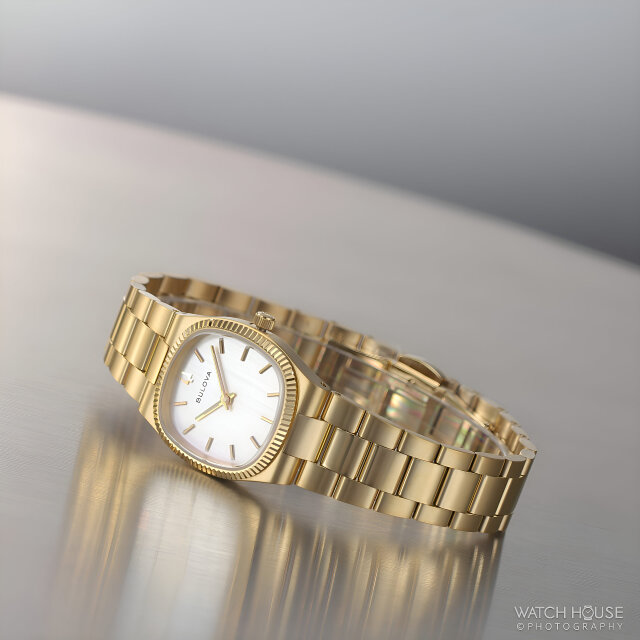 Bulova ladies’ Super Seville 97L189 gold