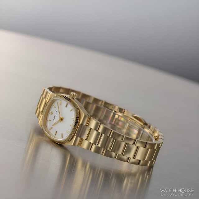 Bulova ladies’ Super Seville 97L189 gold