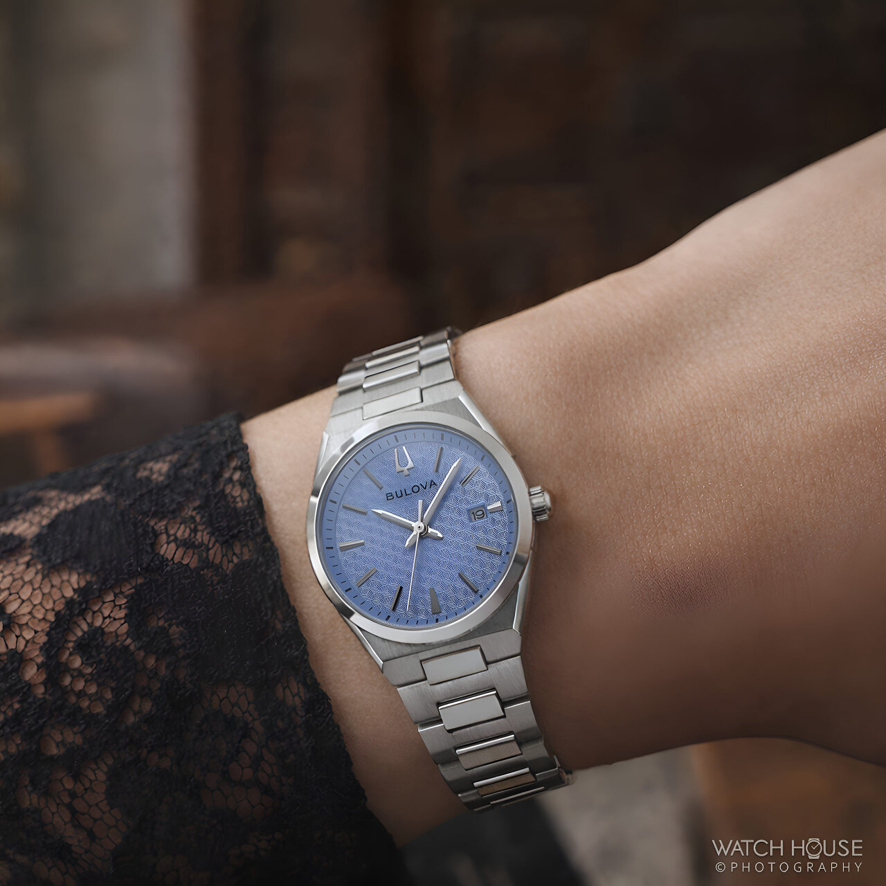 Bulova Classic ladies’ watch 96M177, azure blue