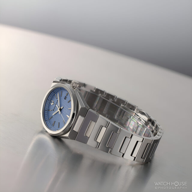 Bulova Classic ladies’ watch 96M177, azure blue