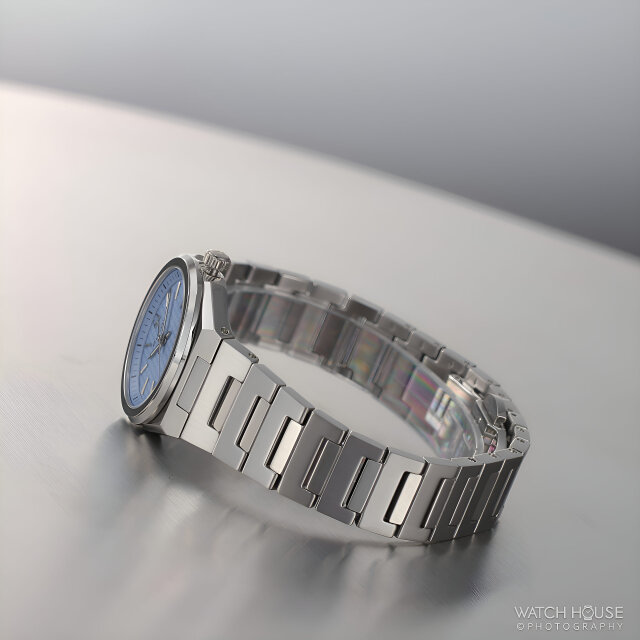 Bulova Classic ladies’ watch 96M177, azure blue