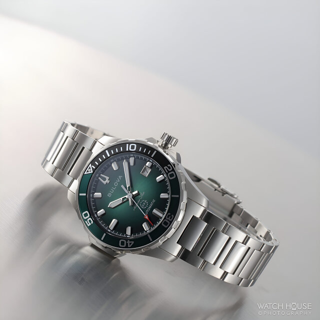 Bulova Marine Star automatic watch 98B471, green