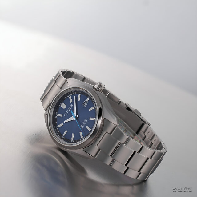 Citizen Eco-Drive mens watch Super Titanium AW1900-50L Blau