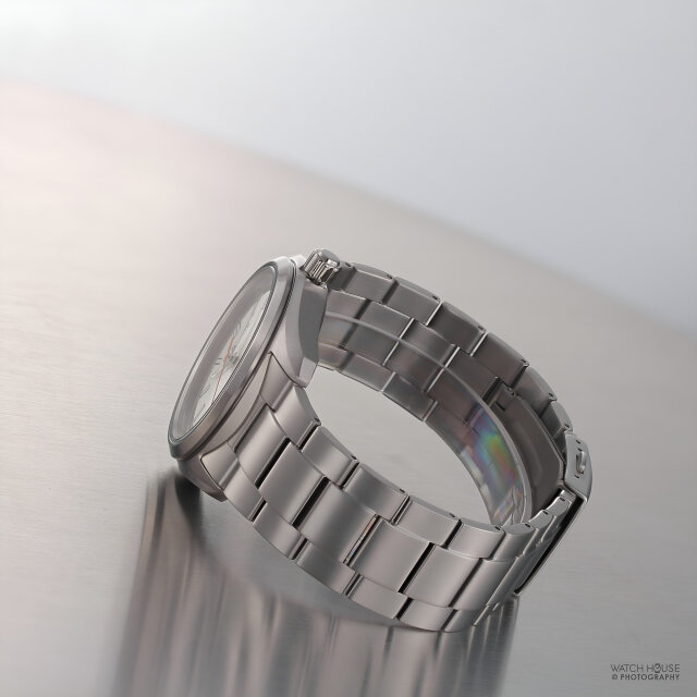 Citizen Eco-Drive mens watch Super Titanium AW1900-50A Silber