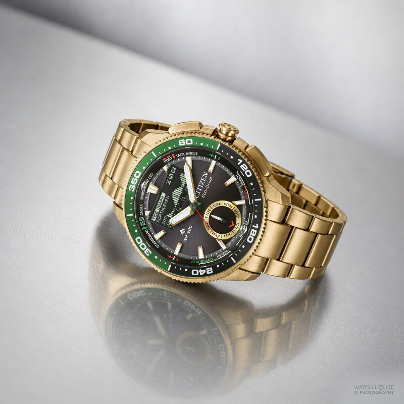 Citizen Promaster Marine Wave Tracker Eco-Drive JV3002-51E Gold-Schwarz