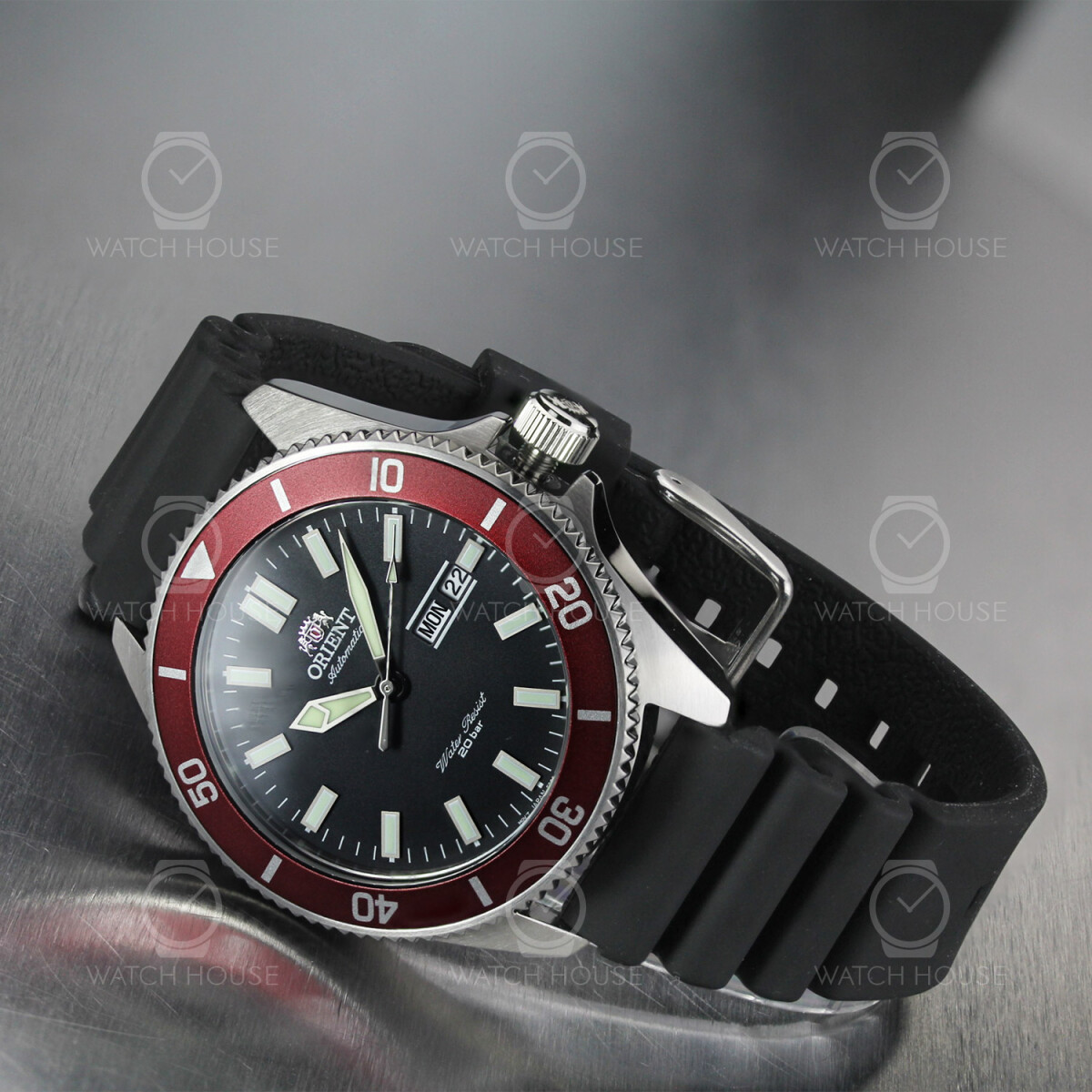 Orient RA-AA0011B19B Big Mako XL diver watch with...