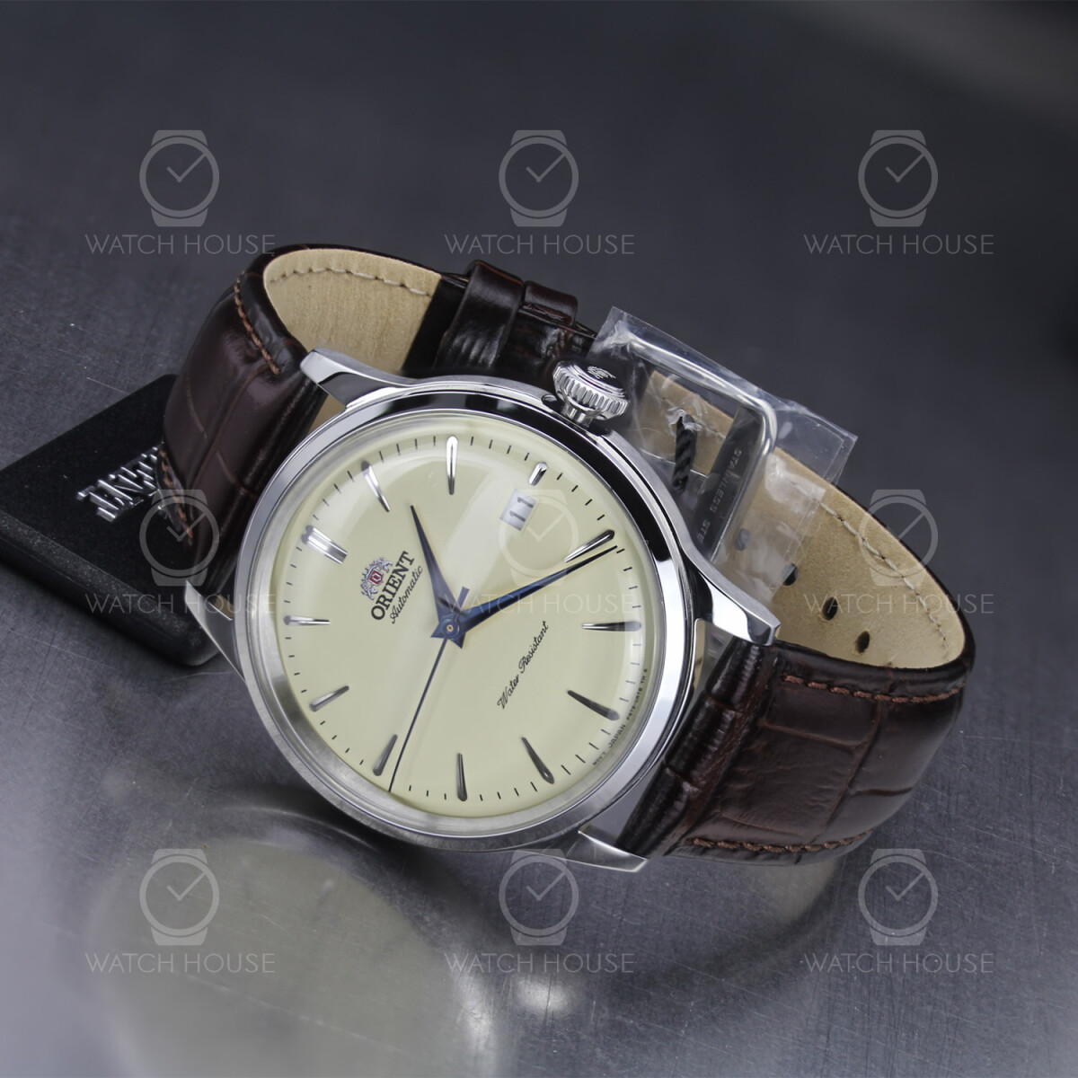 Orient Classic automatic watch RA-AC0M04Y10B with domed...
