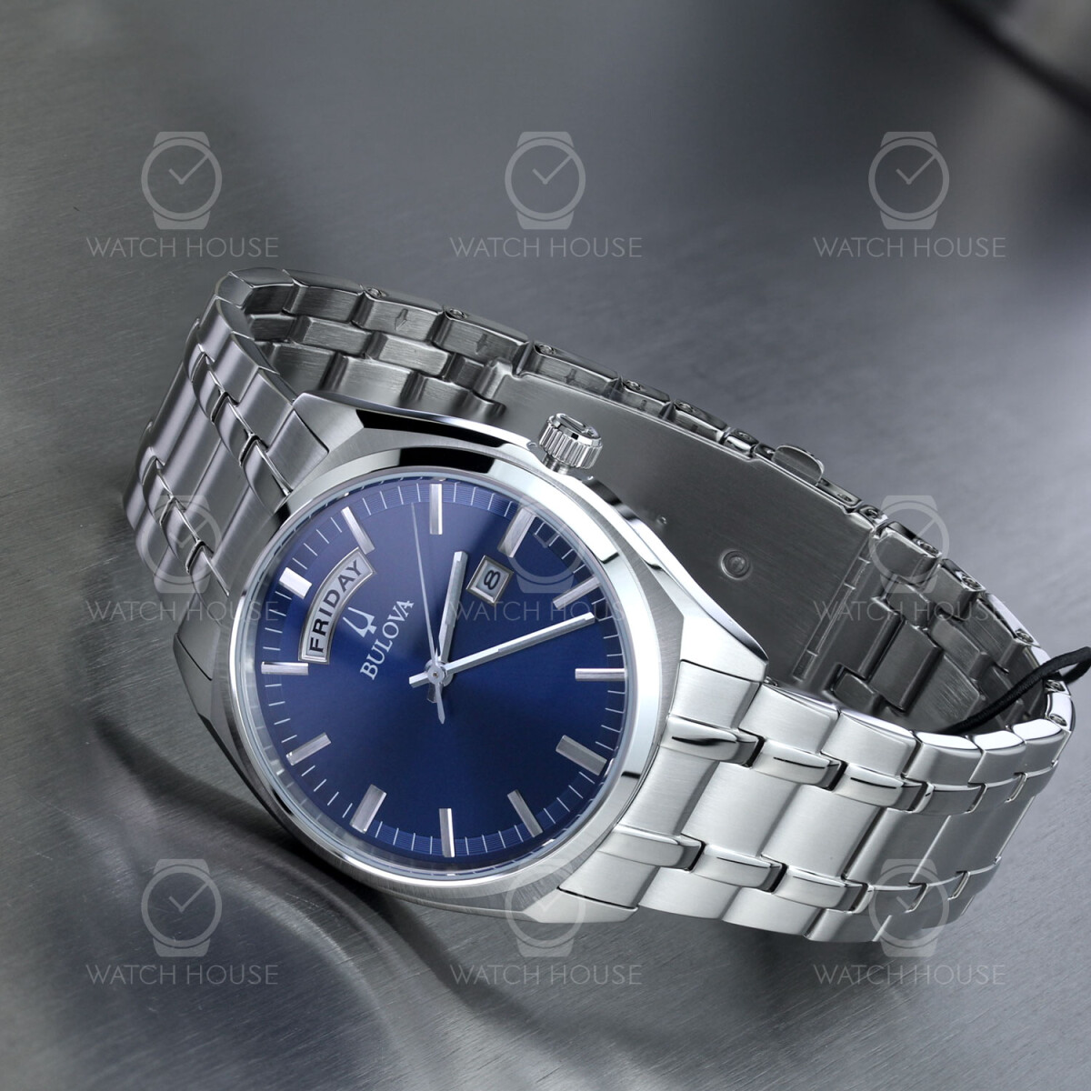 Bulova Surveyor 96C125 Deep blue men's watch with day and date display