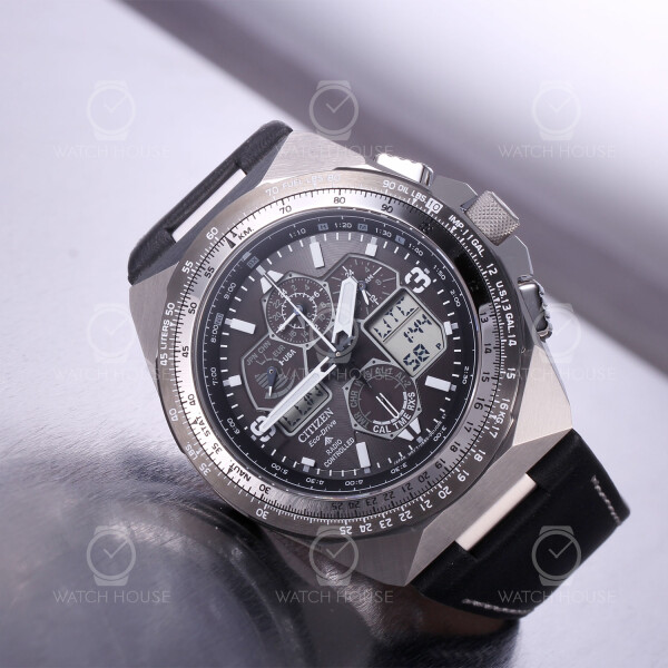 Citizen Promaster Skyhawk Flieger-Funkuhr JY8149-05E Schwarz