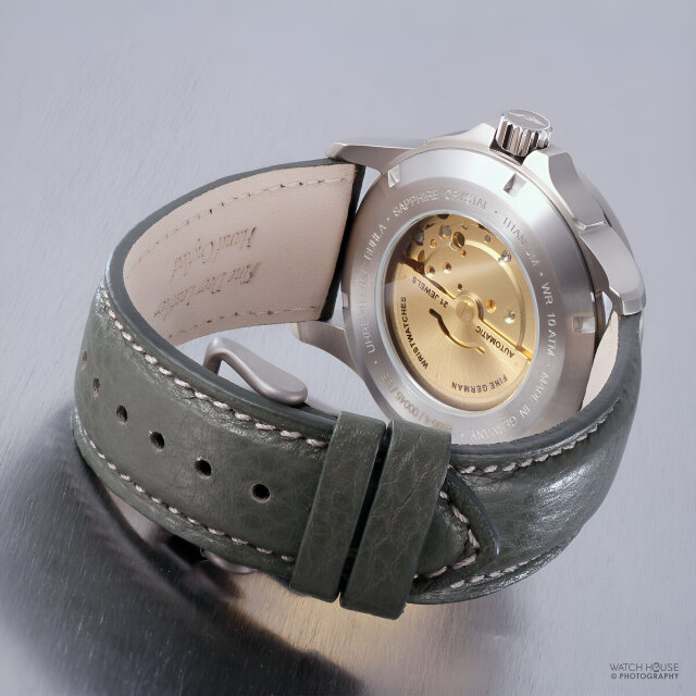 Bauhaus 2866-4 Aviator Titan Automatik Tag/Datum