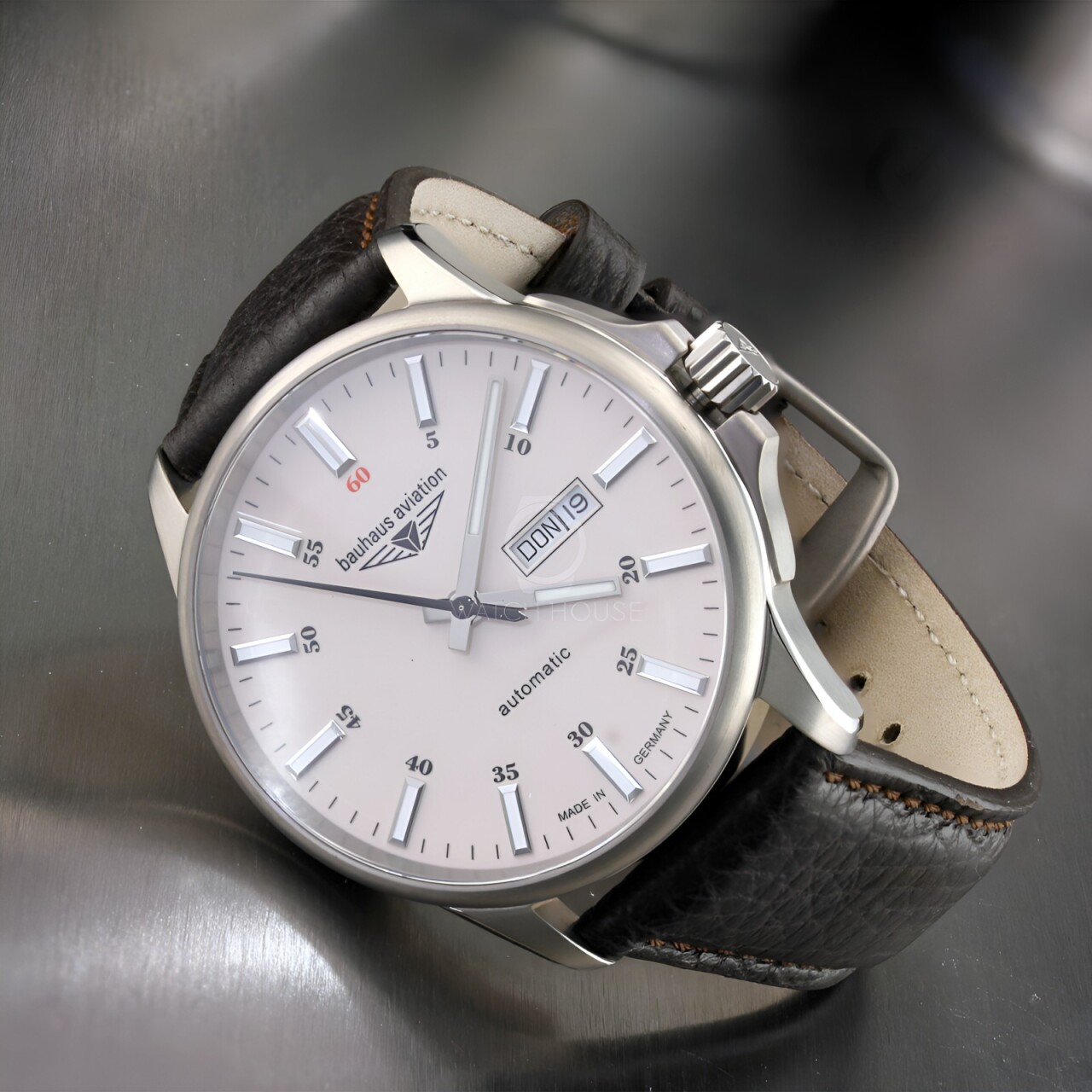 Bauhaus Aviation Automatikuhr 2866-5 Leuchtzifferblatt und Tag-Datum