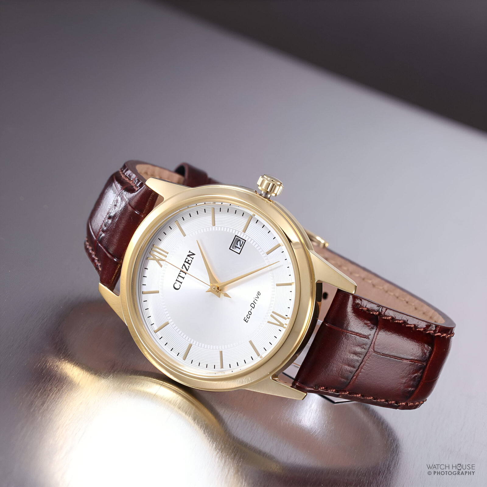 Citizen Classic flat Eco-Drive men's watch AW1782-11A Gold