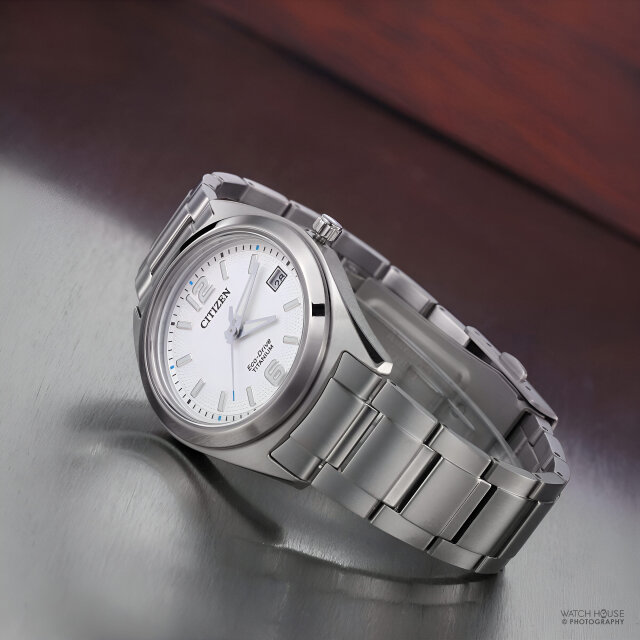 Citizen FE6151-82A Eco Drive silber-weiße Super Titan Damenuhr