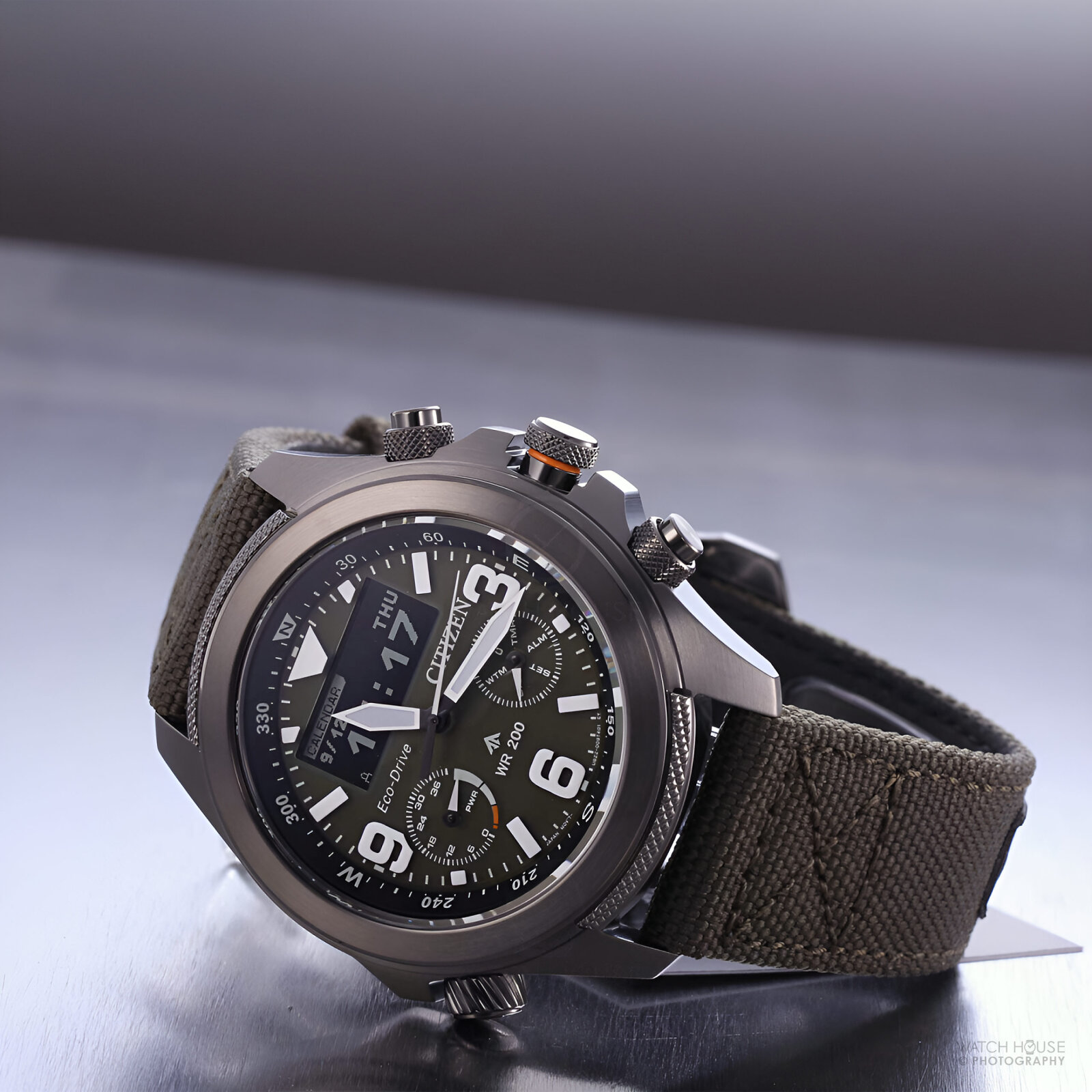 Citizen Eco-Drive Uomo JV1005-02W: Orologio Analogico Digitale, Cinturino In Tessuto Verde
