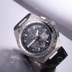 Citizen Promaster Sky - Skyhawk radio-controlled watch...