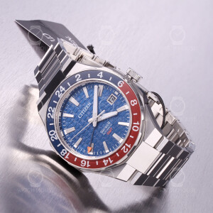 Citizen Series 8 - GMT Automatikuhr NB6030-59L Pepsi