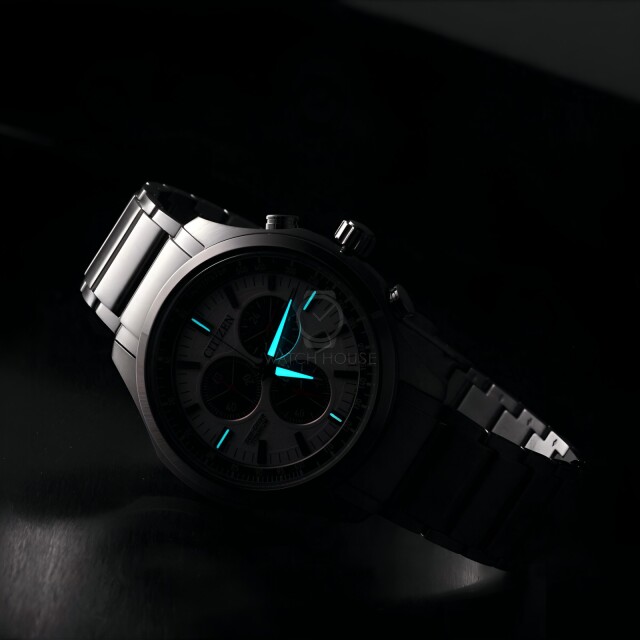 Citizen Sport Super Titanium Eco Drive AT2530-85A Weiß