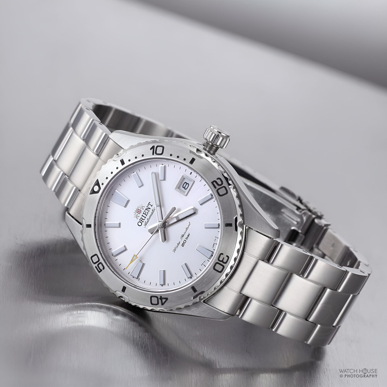 Orient Mako 40 Automatikuhr RA-AC0Q03S Weiß