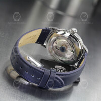 Orient Tiefblaue Automatikuhr mit gewölbtem Glas RA-AC0021L10B