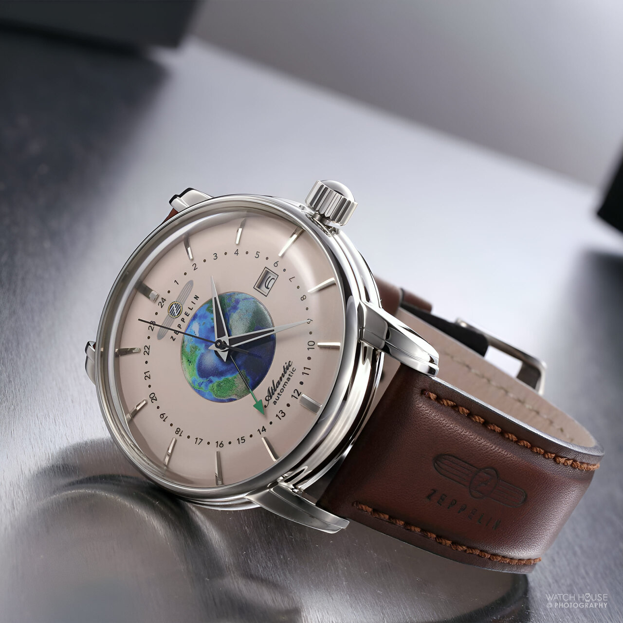 るんるん Zeppelin Atlantic Automatic 8468-5 - Elegance and Precision Combined